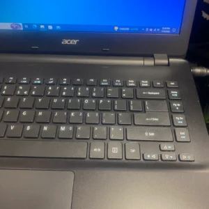 Acer Travelmate P246 intel core- i5-4210U CPU@1.70GHz 8GB 128GB SSD 14in win 10 pro